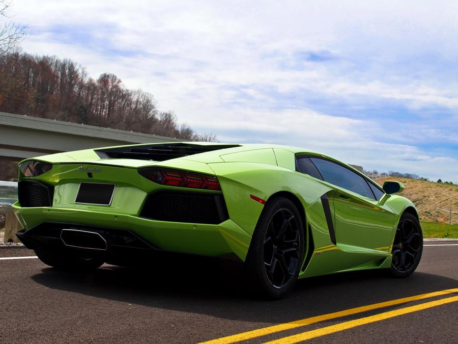  Lamborghini Aventador LP700-4 2011 года  (US) (фото 4 из 13)
